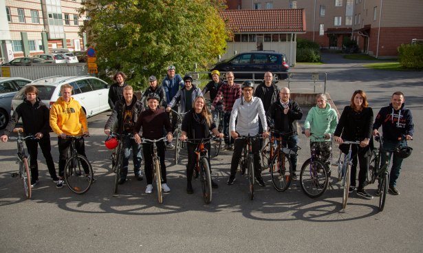 Lianacrew members with their bikes
